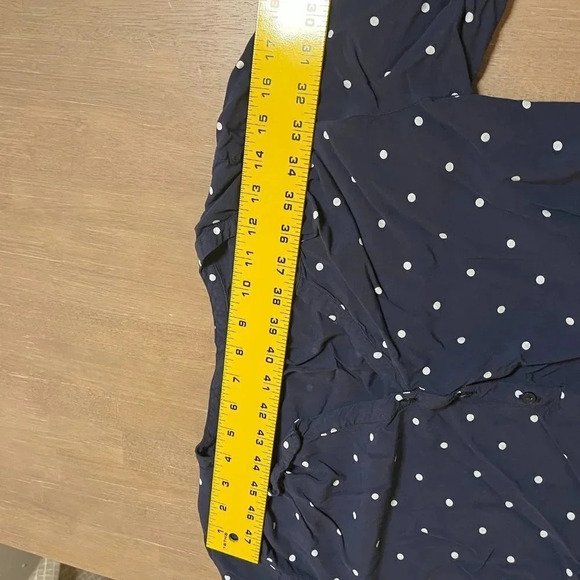 Women’s Old Navy Top Medium - Picture 6 of 7